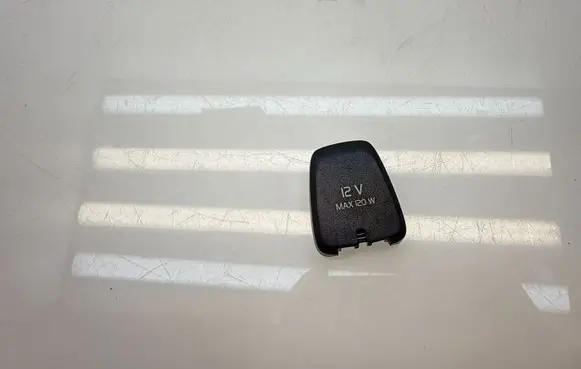 Volvo XC40 Cigarette lighter trim 