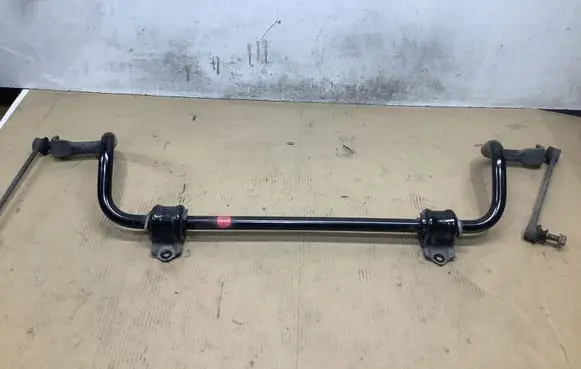 Lexus ES VII XZ10 Front anti-roll bar/sway bar