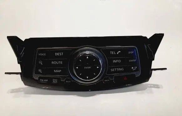 Infiniti FX Radio/CD/DVD/GPS head unit