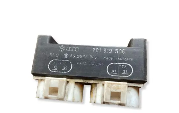 Volkswagen Transporter - Caravelle T4 Coolant fan relay 701919506