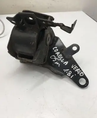 Toyota Corolla Verso AR10 Engine mount bracket 123720R010