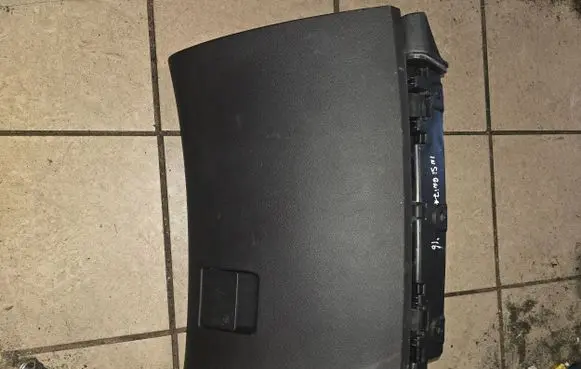 Opel Insignia A Glove box 22846823