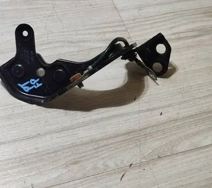 Jaguar F-Pace Tailgate/trunk/boot hinge HK834290