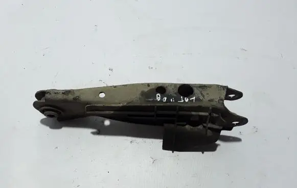 Rear control arm