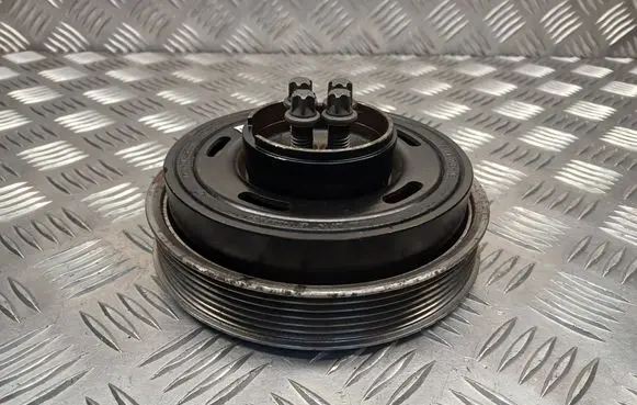Mini Cooper F57 Crankshaft pulley 18495010