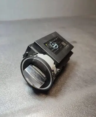 Volkswagen PASSAT B6 Ignition lock 3C0905843