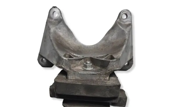 BMW 5 E60 E61 Gearbox mounting bracket 6761107