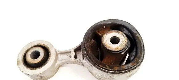 Honda CR-V Engine mount bracket 
