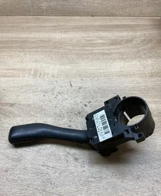 Audi A3 S3 8L Indicator stalk 8L0953513G
