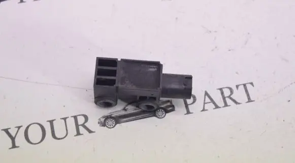 BMW 5 F10 F11 Airbag deployment crash/impact sensor 9224176