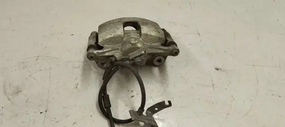 Audi A3 8Y Front brake caliper 5w6be 7l766c 5q0611841a