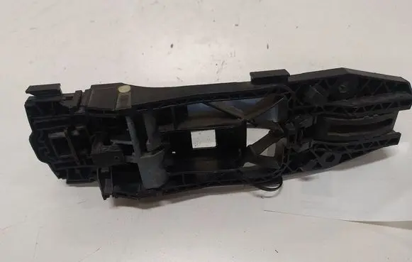 Volkswagen Golf VI Front door exterior handle 5N0839885G LA5Q