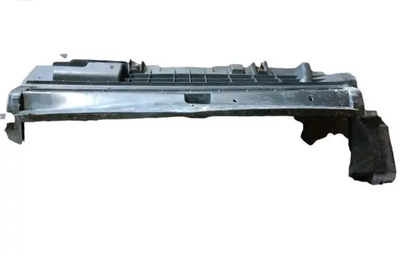 Mercedes-Benz C W204 Bottom radiator support slam panel A2045050430