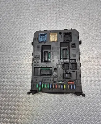Peugeot 308 Comfort/convenience module 966405878002 281208364 281192462C