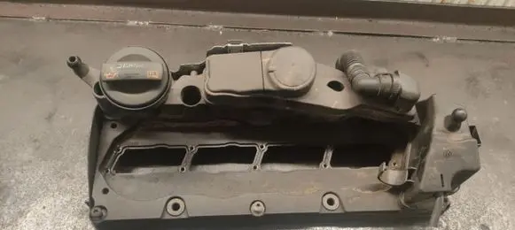 Volkswagen Golf VI Rocker cam cover 03L103469