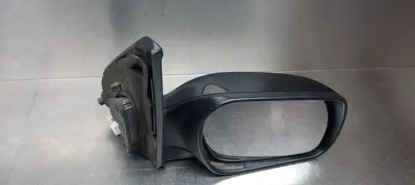 Mazda 2 Front door electric wing mirror