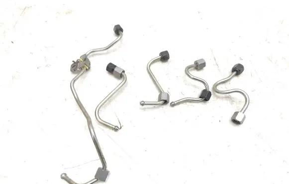 Peugeot Traveller Fuel injector supply line/pipe 