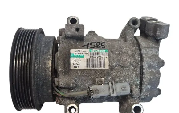 Renault Clio III Air conditioning (A/C) compressor (pump) 8200819568A