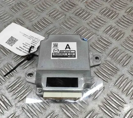 Mazda CX-5 II Rear brake EMF control unit/module KN3L437E1B