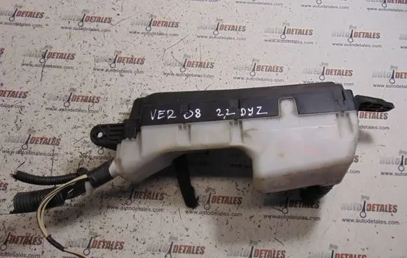 Toyota Corolla Verso AR10 Fuse module