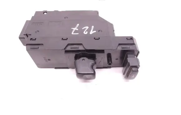 Volvo S60 Electric window control switch 30658147 D127