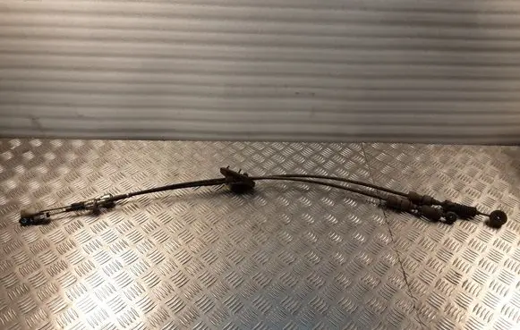 Nissan Primera Gear shift cable linkage