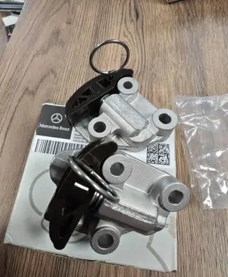 Mercedes-Benz GL X166 Timing belt/chain tensioner A2780500611 A278050061164