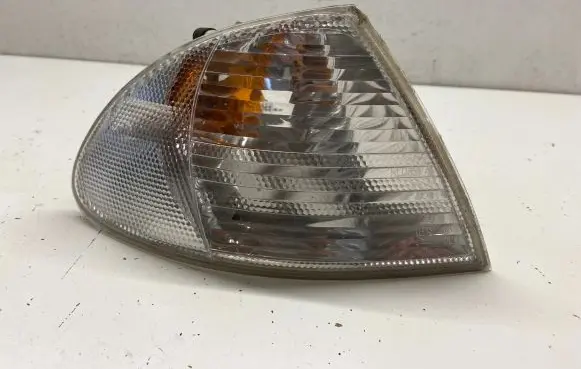 BMW 3 E46 Front indicator light 0311328004 6902770