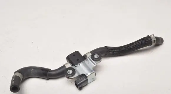 Nissan X-Trail T33 Valve vacuum K5T45872