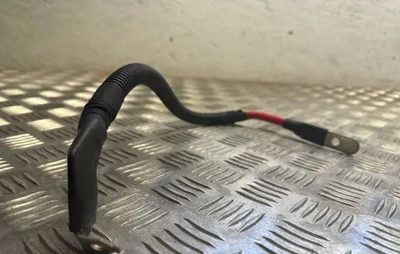 BMW i8 Positive cable (battery) BT125