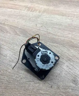 Opel Vectra B Airbag deployment crash/impact sensor 657102JD