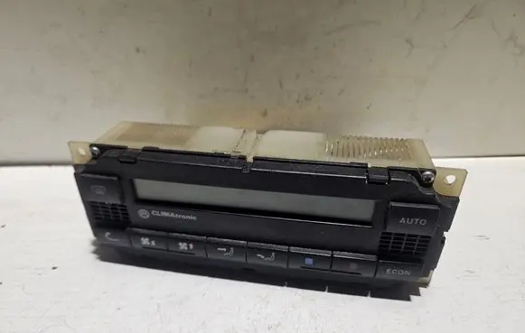 Volkswagen Golf IV Climate control unit 3B1907044A