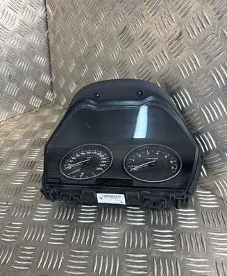 BMW 1 F20 F21 Speedometer (instrument cluster) 9287464 24743482 17649411