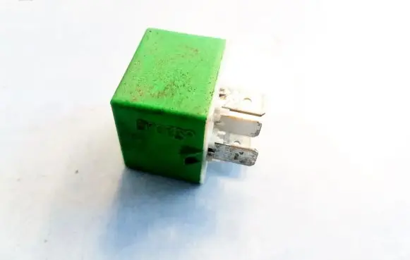 Peugeot 406 Other relay 12V35A03531