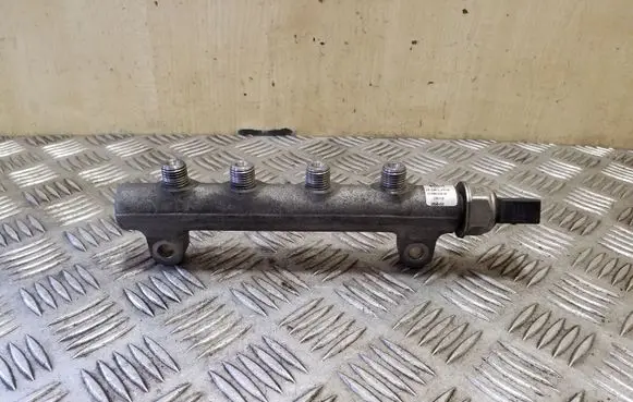 KIA Rio Fuel main line pipe 314002A610 9307Z528A