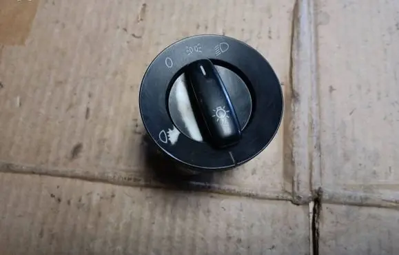 Volkswagen Caddy Light switch 1K0941431BC