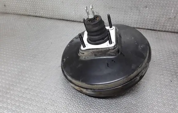 Ford Focus Brake booster