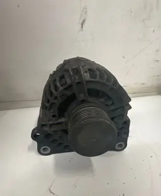 Volkswagen Golf IV Generator/alternator 038903023L