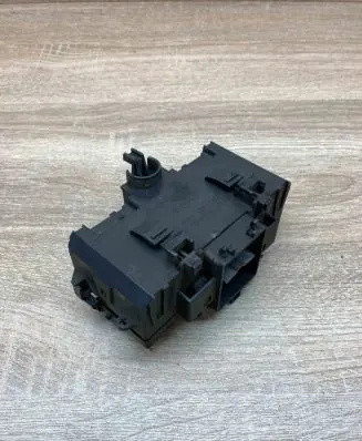 Mercedes-Benz C W203 Fuse module A2035450803