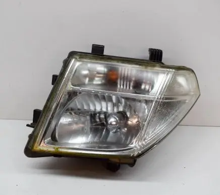 Nissan NP300 Headlight/headlamp