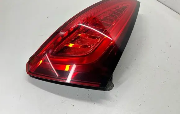 Audi Q5 SQ5 Tailgate rear/tail lights 8R0945093D AU416PAT2 21240102