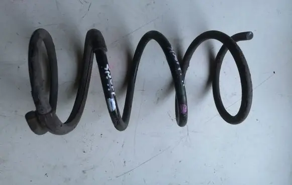 KIA Sportage Front coil spring