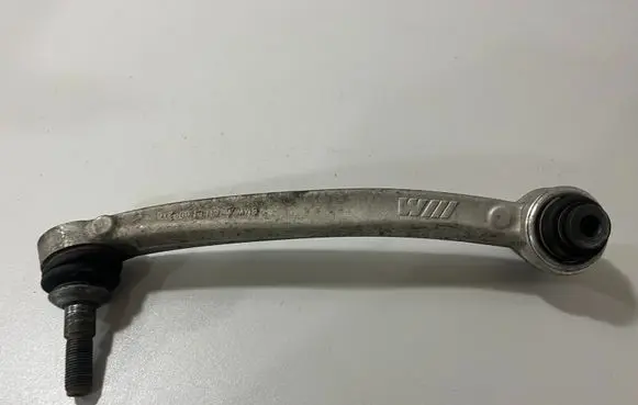 Front lower control arm/wishbone
