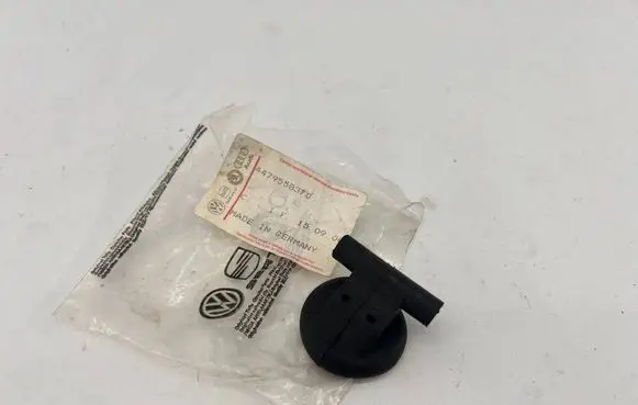 Audi A6 S6 C4 4A Windshield washer fluid hose 447955837D 150900