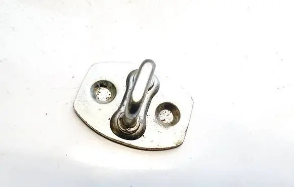 Toyota Yaris Front door lock loop/hook striker 