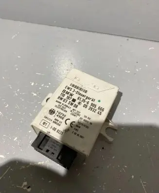 BMW 5 E39 Immobilizer control unit/module 6905666 61356905666 05393245