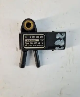 Mercedes-Benz C W204 Oil pressure sensor A0061534928