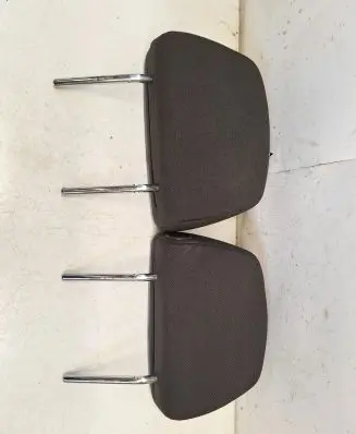 Opel Astra H Front seat headrest 