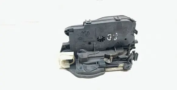 BMW X1 E84 Front door lock 7059968