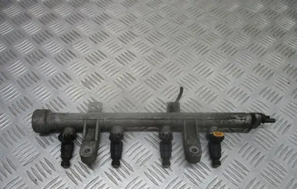 Hyundai Getz Fuel main line pipe